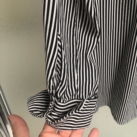 Zara basic collection, long sleeve blouse, sz small, black and white stripe - Picture 10 of 11